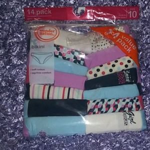 New pack of girl panties